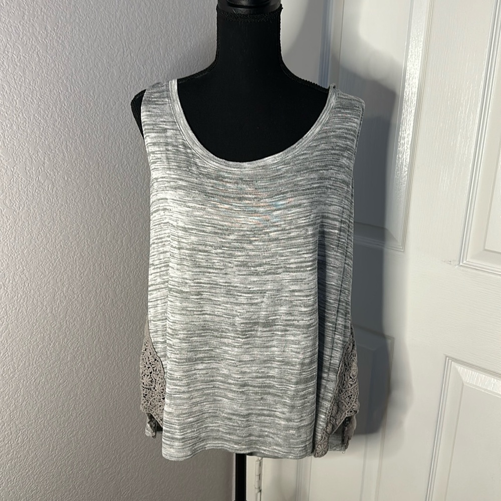 Torrid Heathered Gray Tank with Lace Detail - Size 2/2X